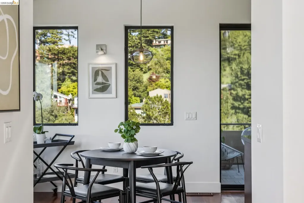 46 Carisbrook Lane Oakland CA 94611