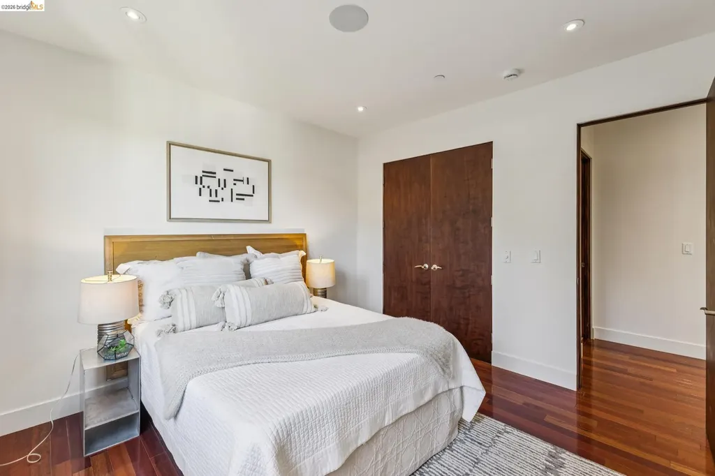 46 Carisbrook Lane Oakland CA 94611