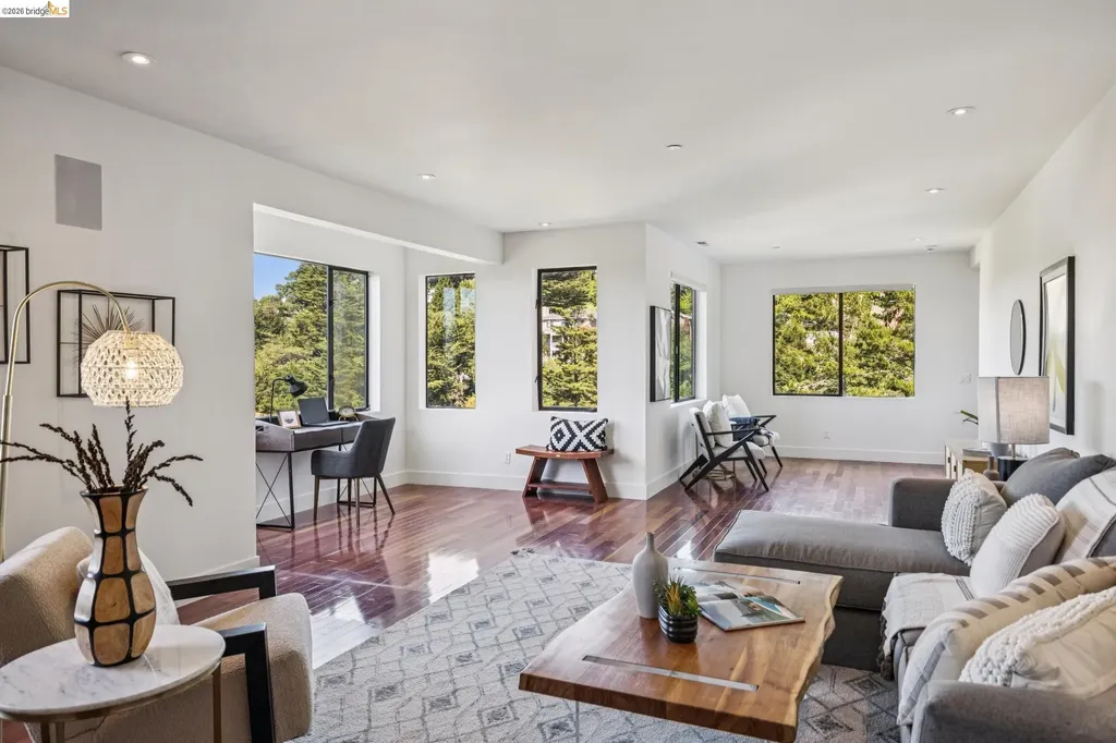 46 Carisbrook Lane Oakland CA 94611