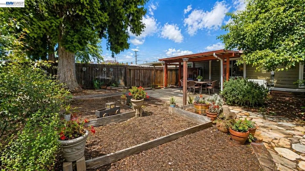 18183 Rainier Avenue Hayward CA 94541