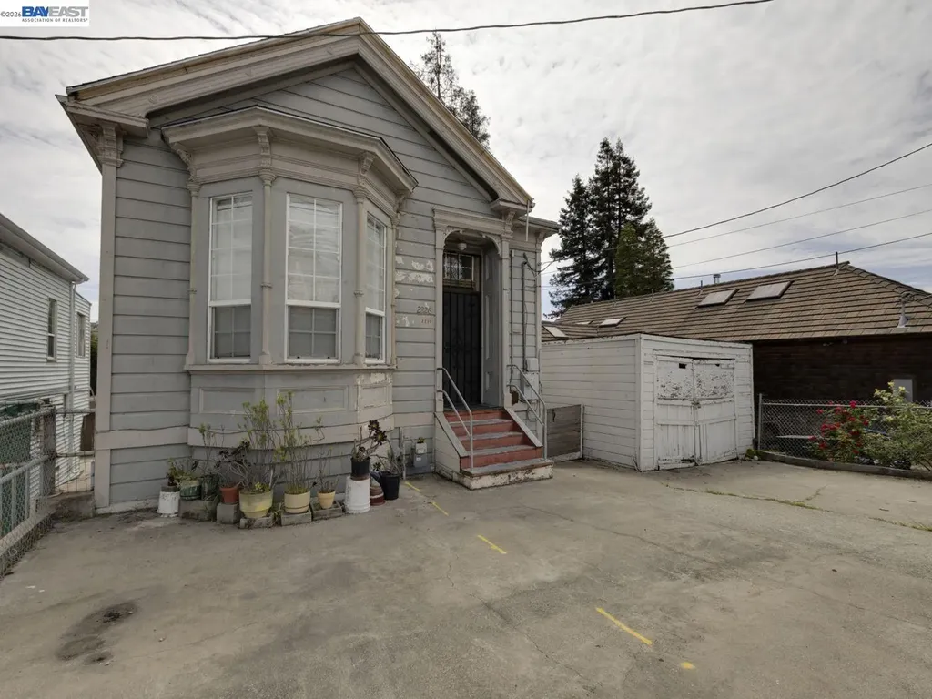2226 13th Avenue Oakland CA 94606