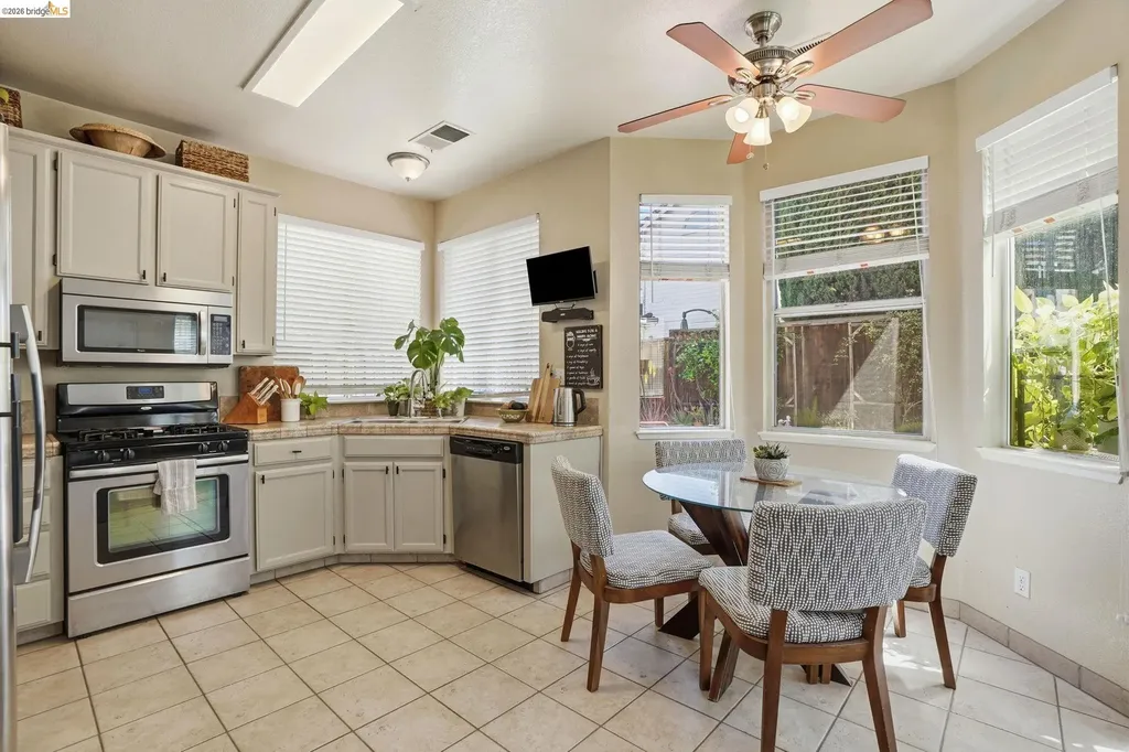 4921 Waterford Way Antioch CA 94531