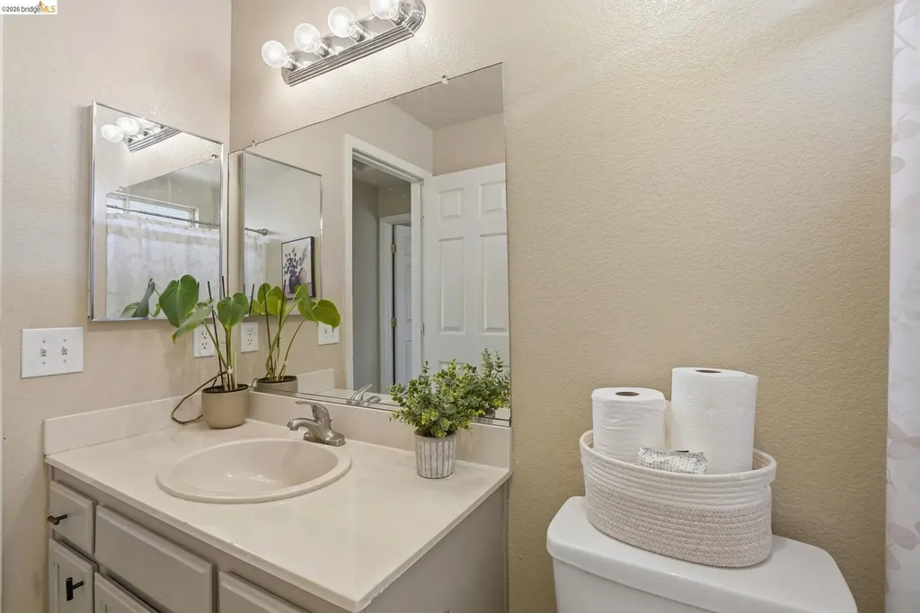4921 Waterford Way Antioch CA 94531