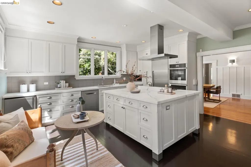 2520 Russell Street Berkeley CA 94705