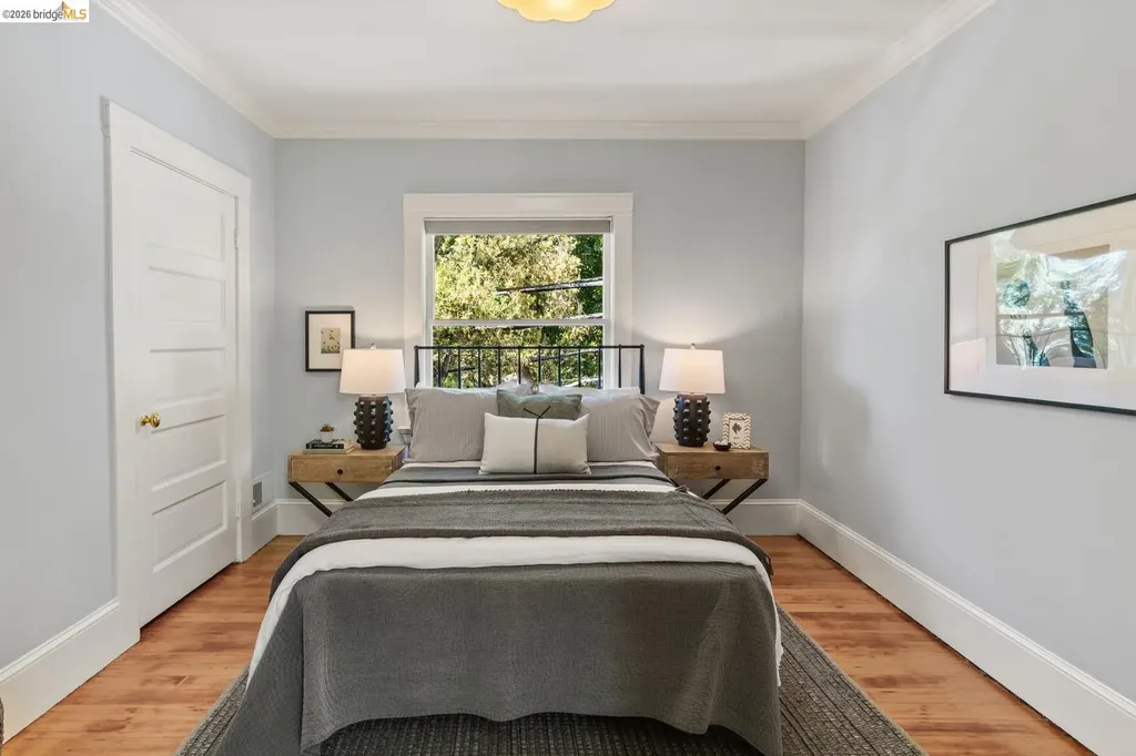 2520 Russell Street Berkeley CA 94705