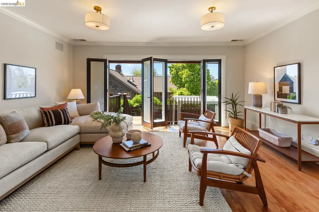 2520 Russell Street Berkeley CA 94705