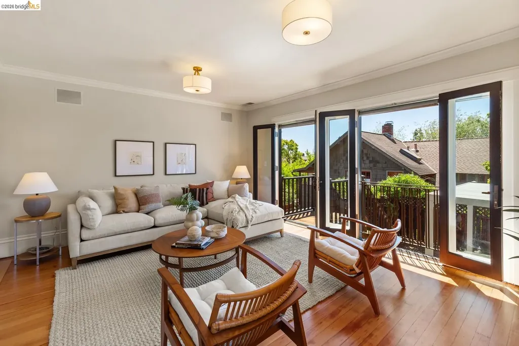 2520 Russell Street Berkeley CA 94705