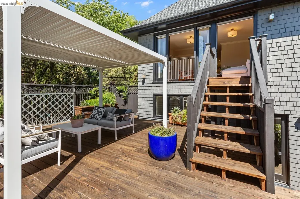 2520 Russell Street Berkeley CA 94705