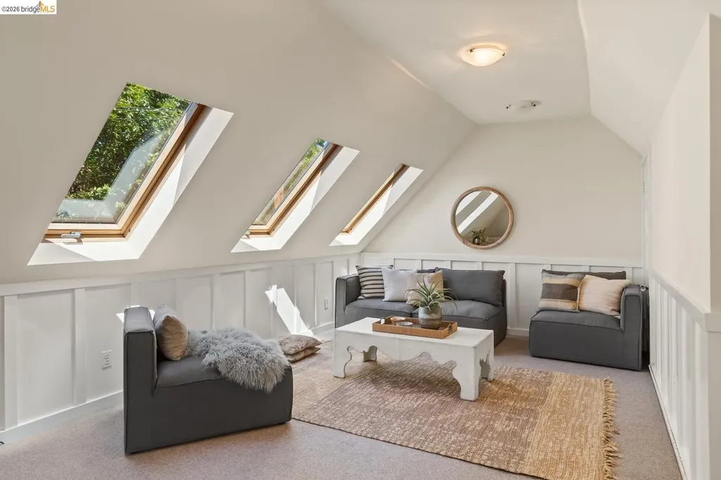 2520 Russell Street Berkeley CA 94705