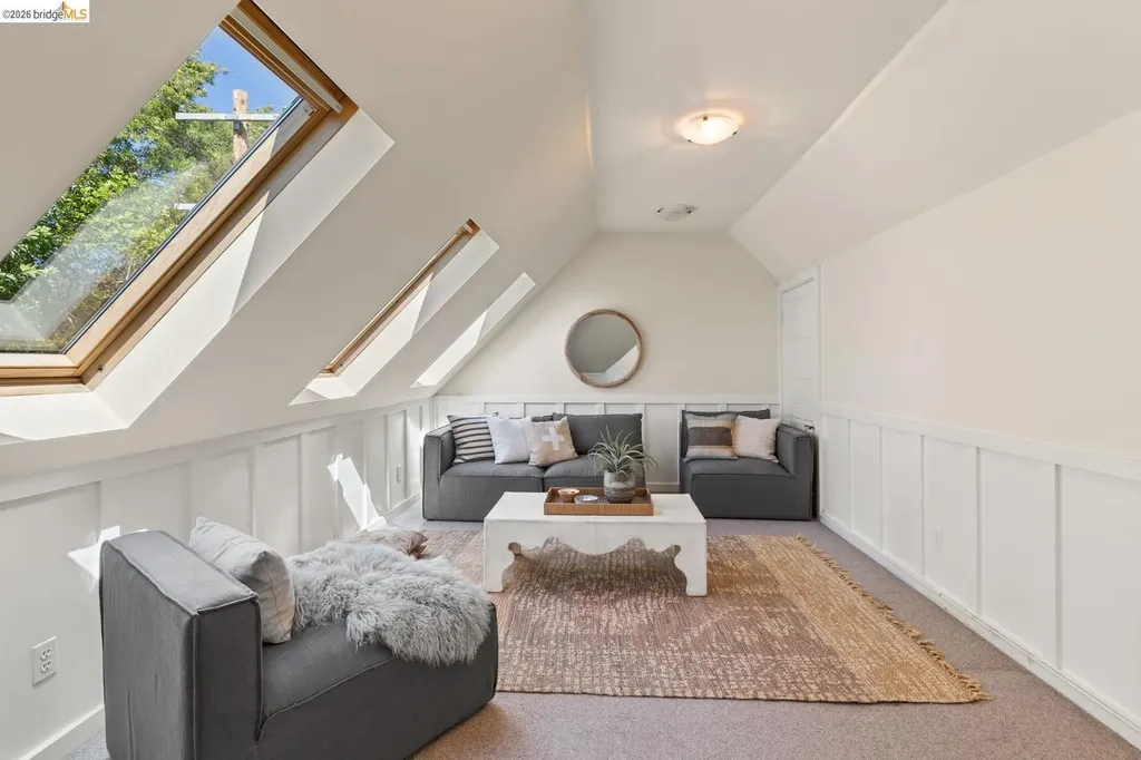 2520 Russell Street Berkeley CA 94705
