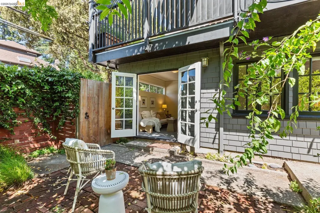 2520 Russell Street Berkeley CA 94705