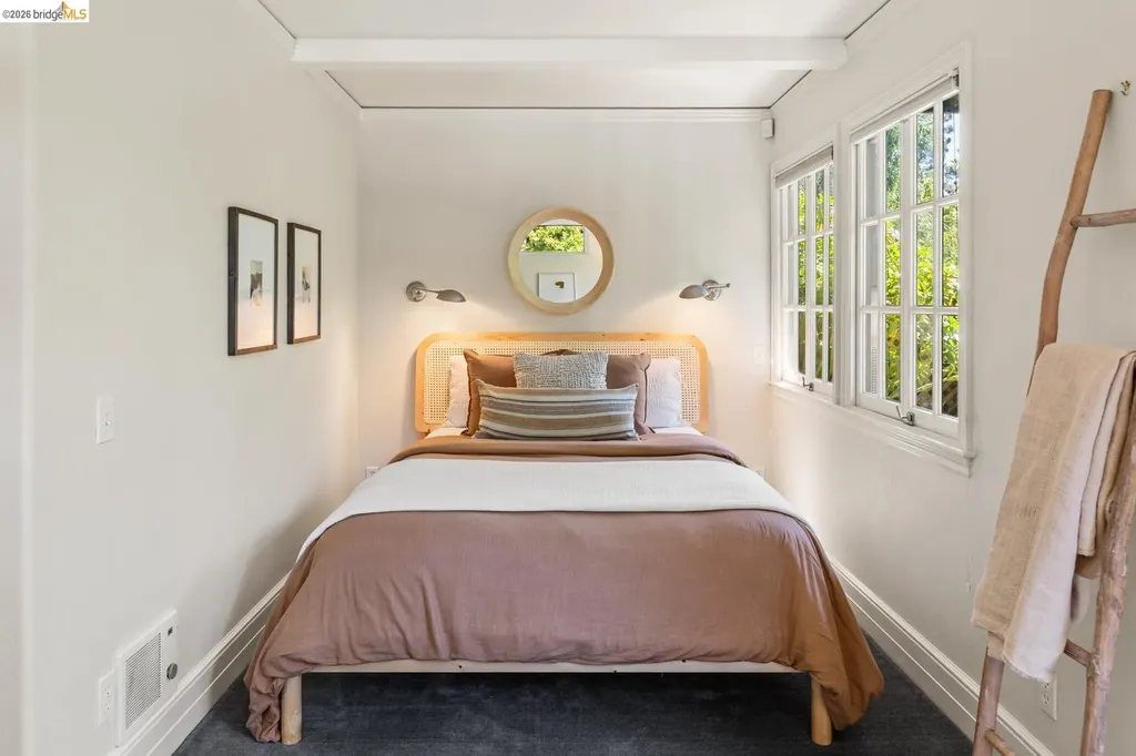 2520 Russell Street Berkeley CA 94705