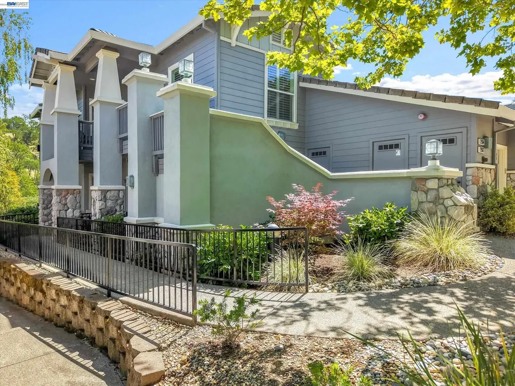 2964 Saklan Indian Drive Walnut Creek CA 94595