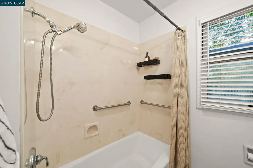 282 Hartson Napa CA 94559