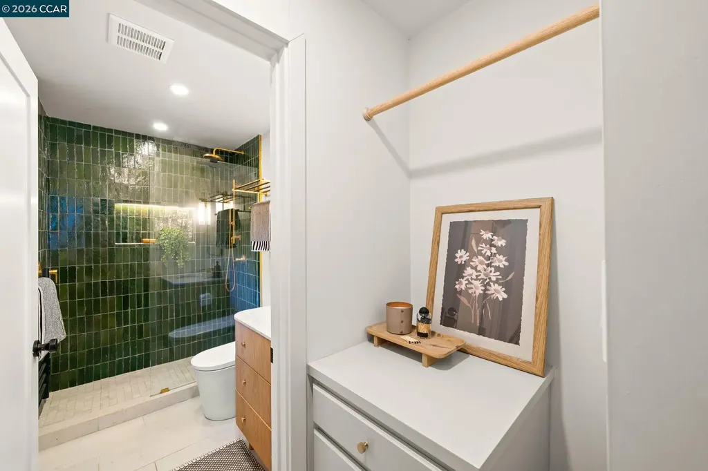 282 Hartson Napa CA 94559