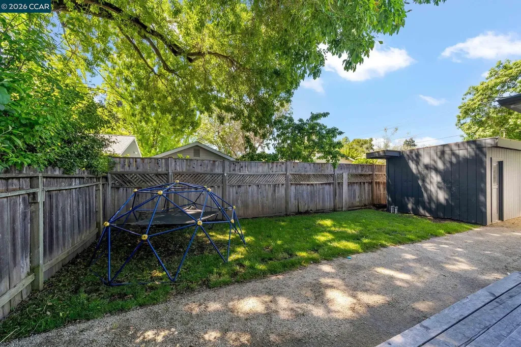 282 Hartson Napa CA 94559