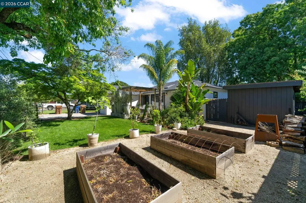 282 Hartson Napa CA 94559