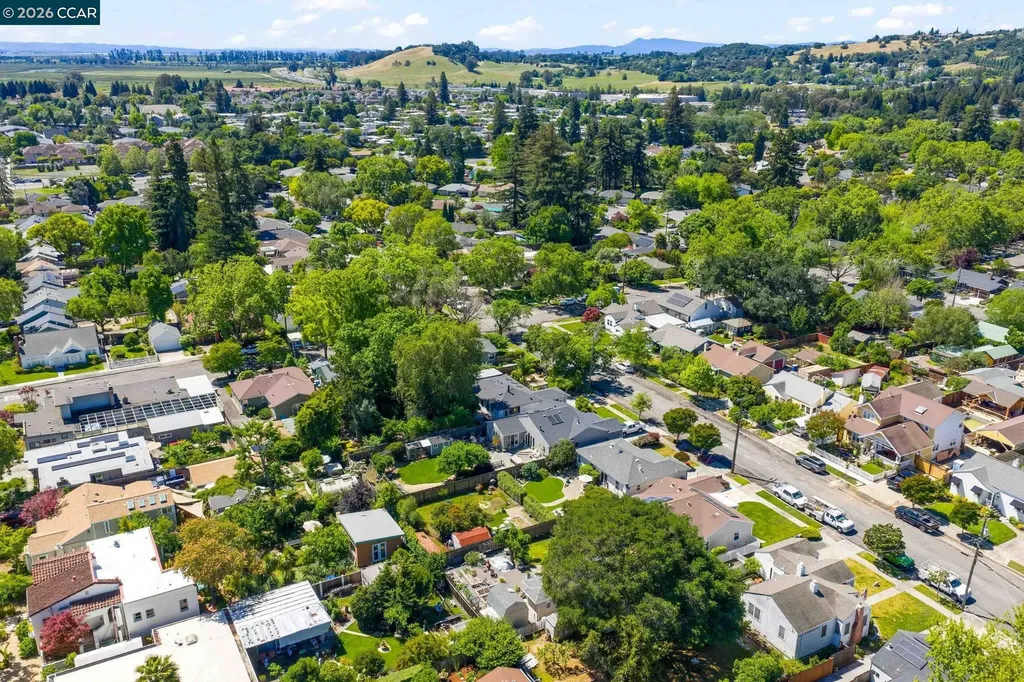 282 Hartson Napa CA 94559