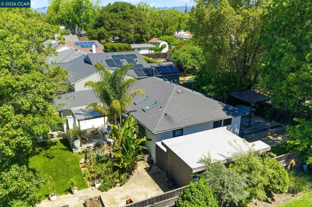 282 Hartson Napa CA 94559