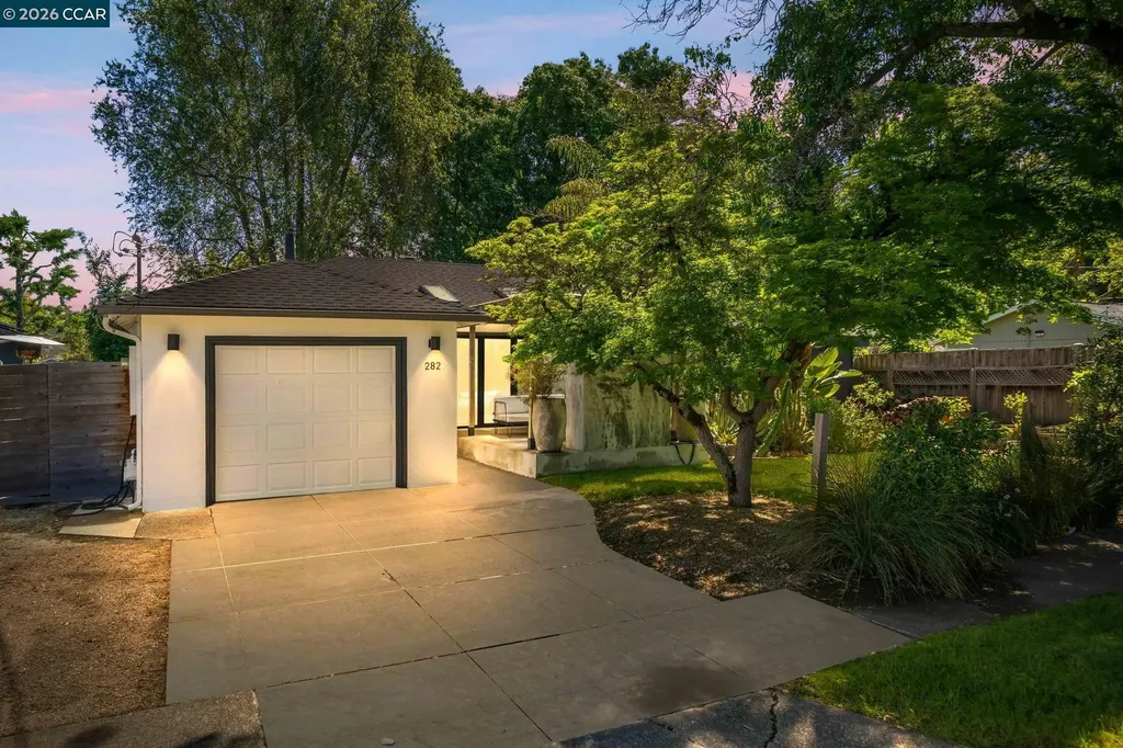 282 Hartson Napa CA 94559