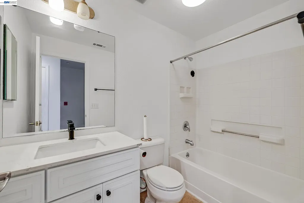 1594 Tucker Street Oakland CA 94603