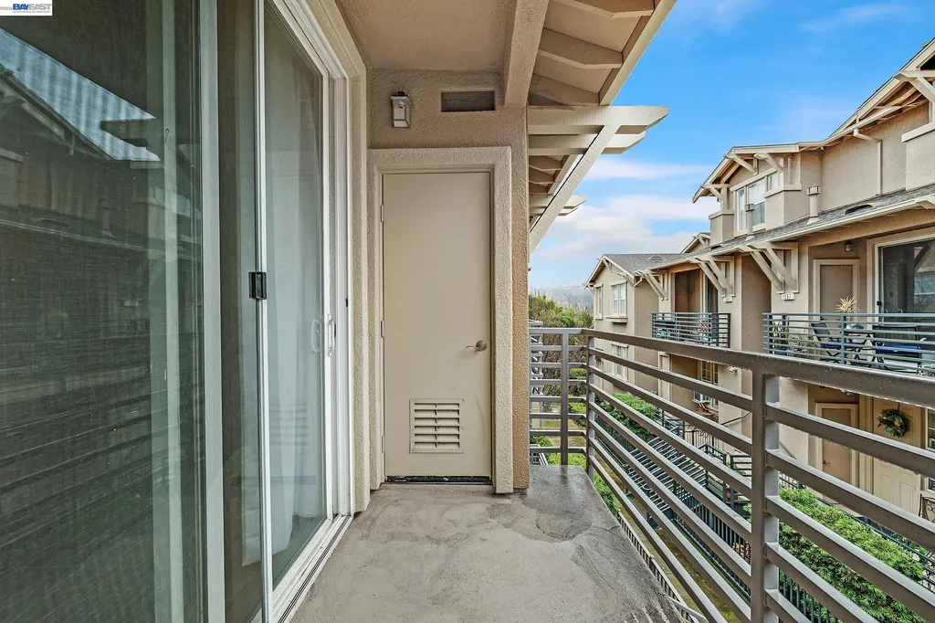 1594 Tucker Street Oakland CA 94603