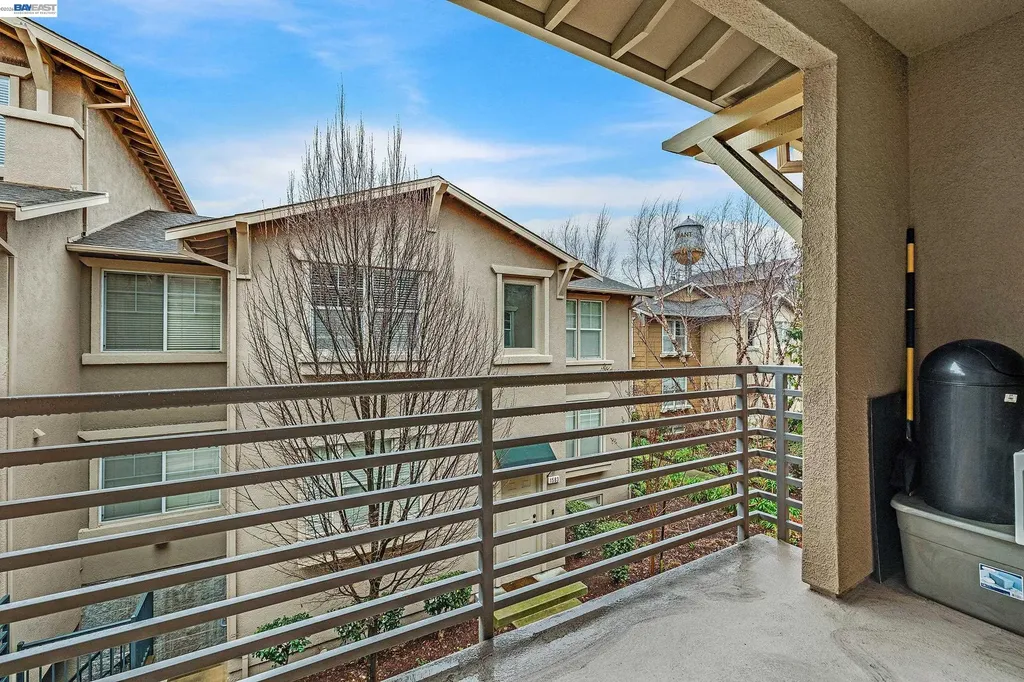 1594 Tucker Street Oakland CA 94603