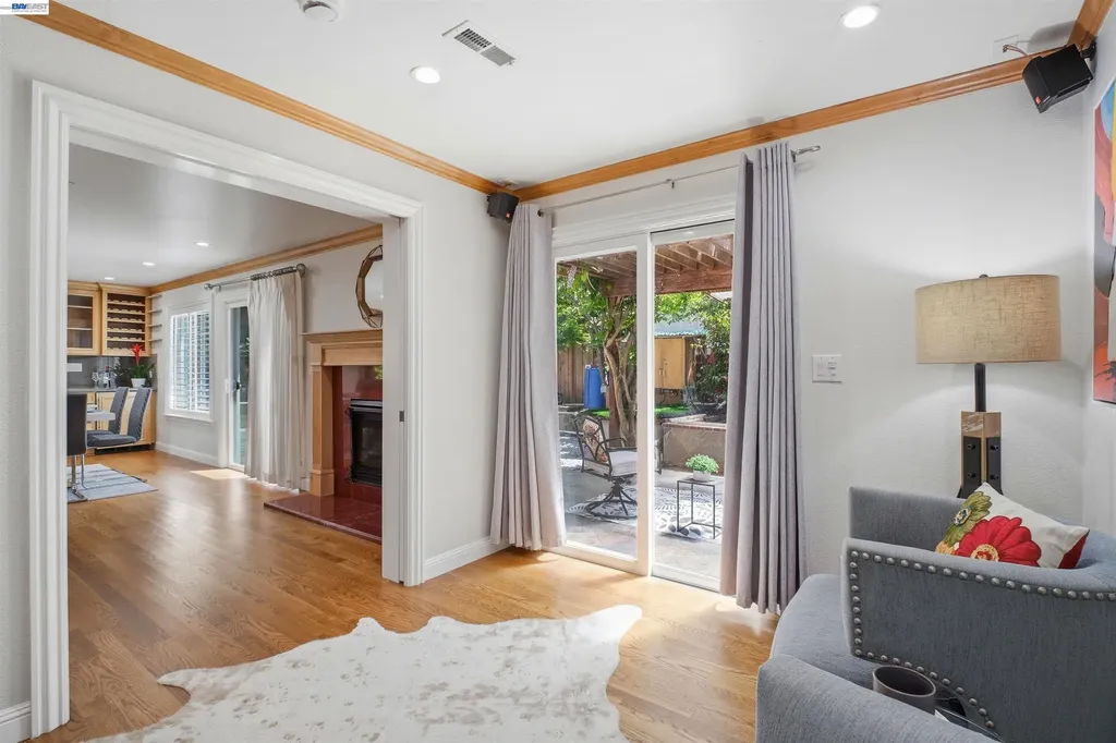 32760 Orick Street Union City CA 94587