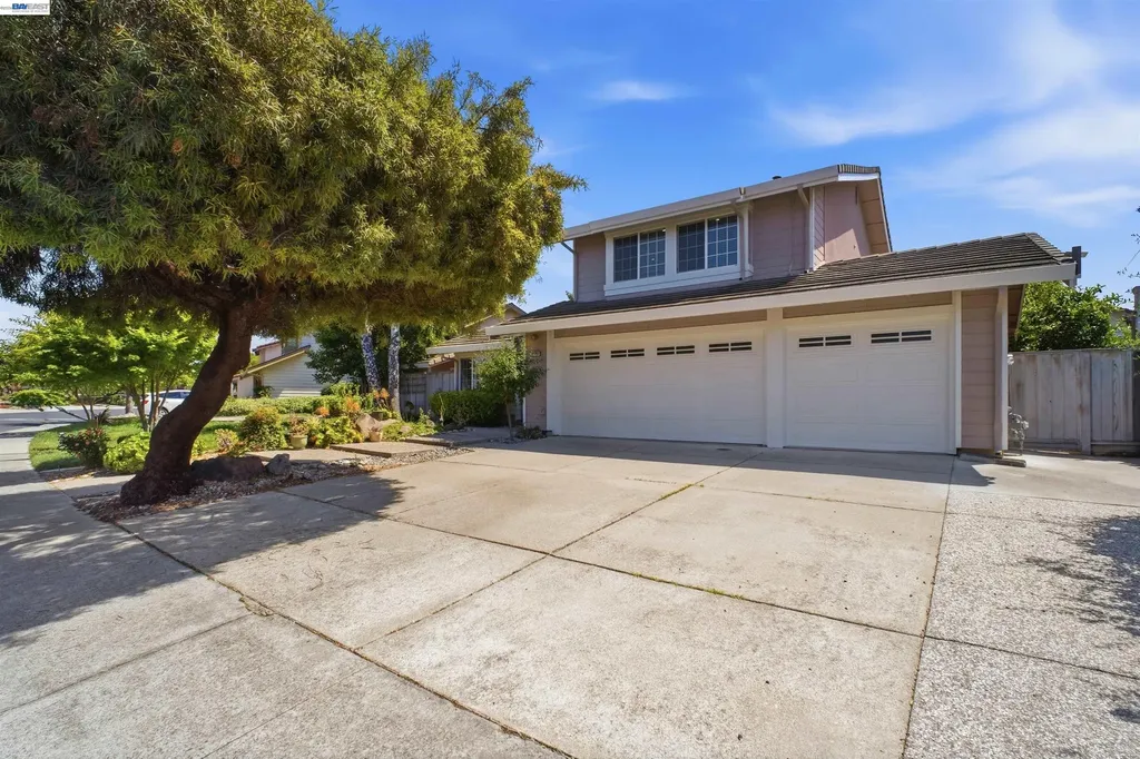 32760 Orick Street Union City CA 94587