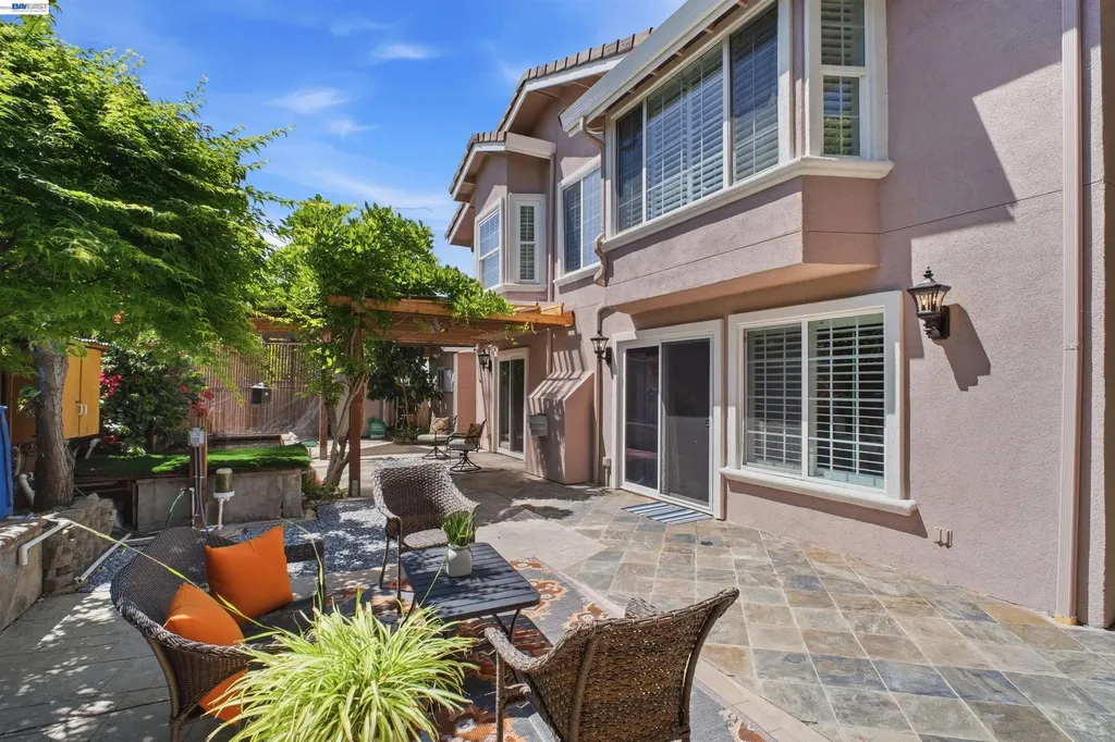 32760 Orick Street Union City CA 94587