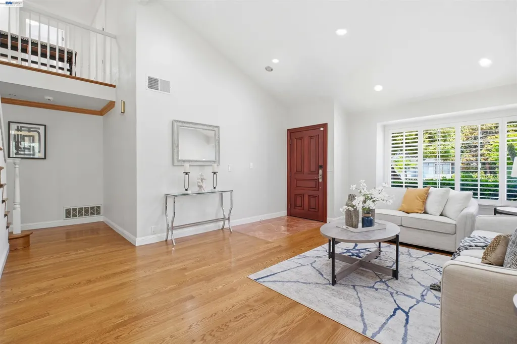 32760 Orick Street Union City CA 94587