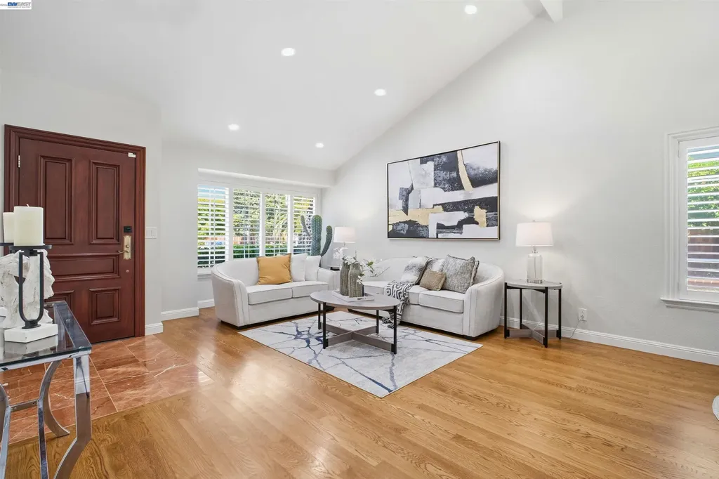 32760 Orick Street Union City CA 94587