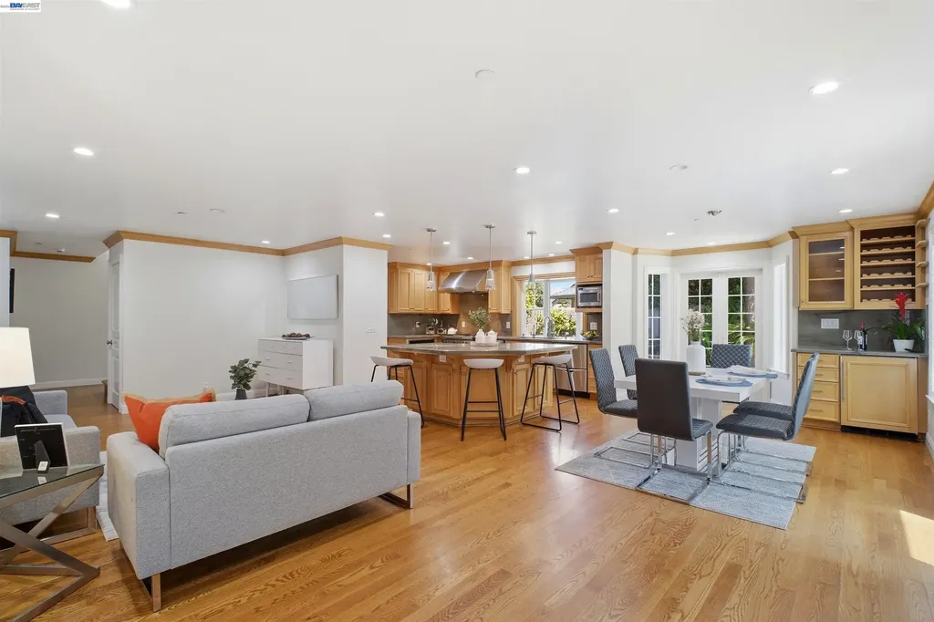 32760 Orick Street Union City CA 94587