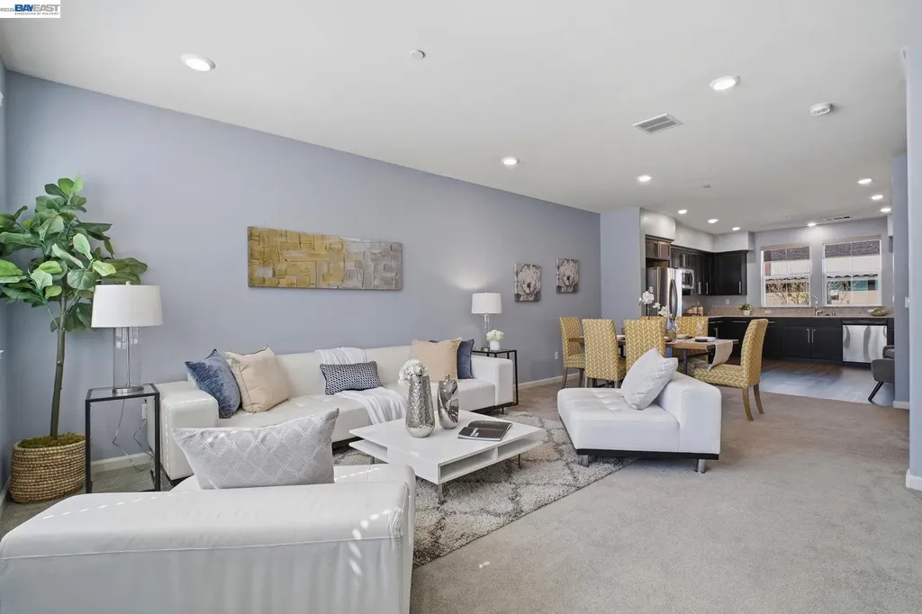 102 Fanuncio Lane Hayward CA 94544
