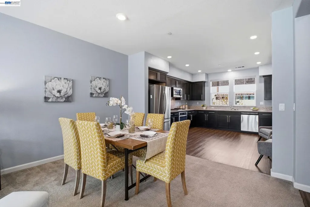 102 Fanuncio Lane Hayward CA 94544