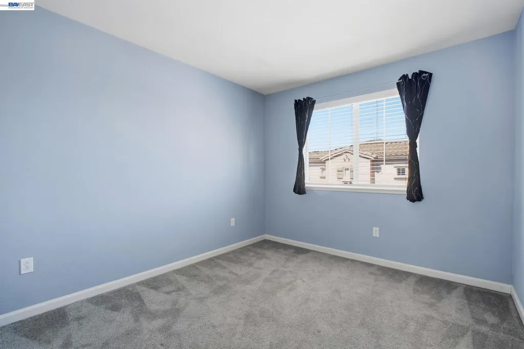 102 Fanuncio Lane Hayward CA 94544