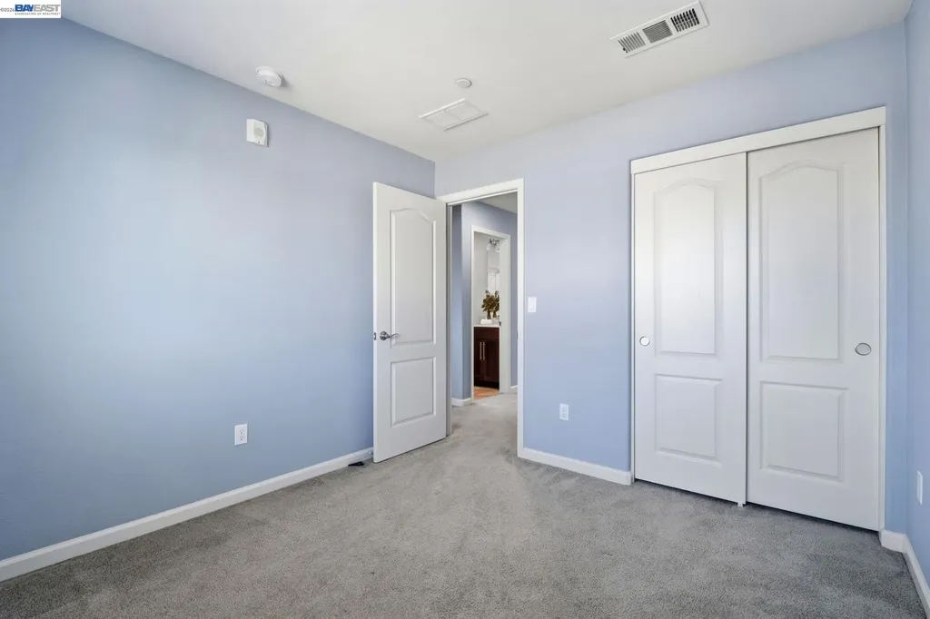 102 Fanuncio Lane Hayward CA 94544