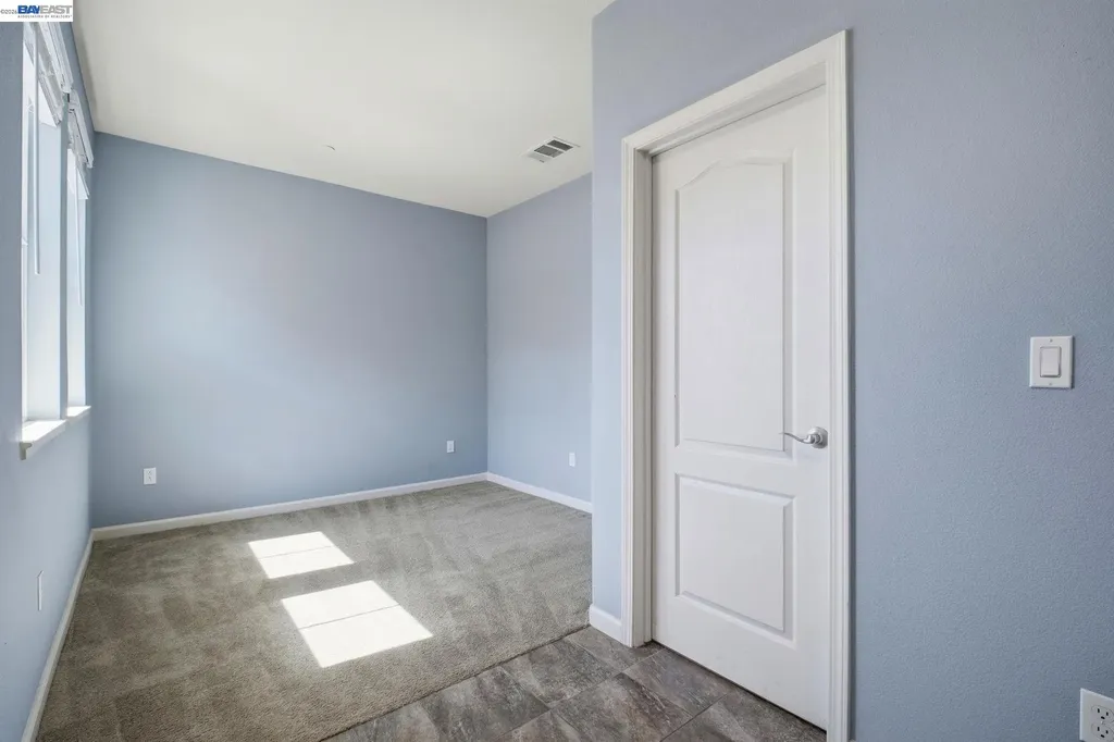 102 Fanuncio Lane Hayward CA 94544