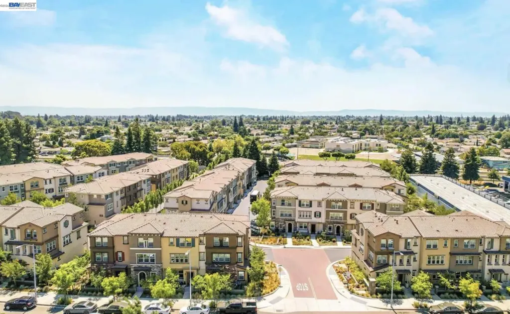 102 Fanuncio Lane Hayward CA 94544