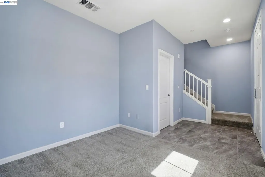 102 Fanuncio Lane Hayward CA 94544