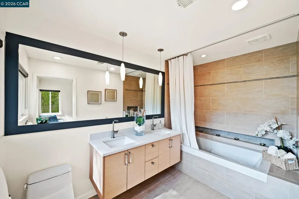13 La Plaza Drive Orinda CA 94563