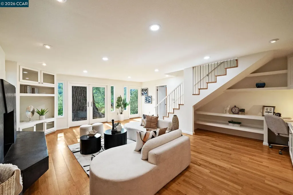 13 La Plaza Drive Orinda CA 94563
