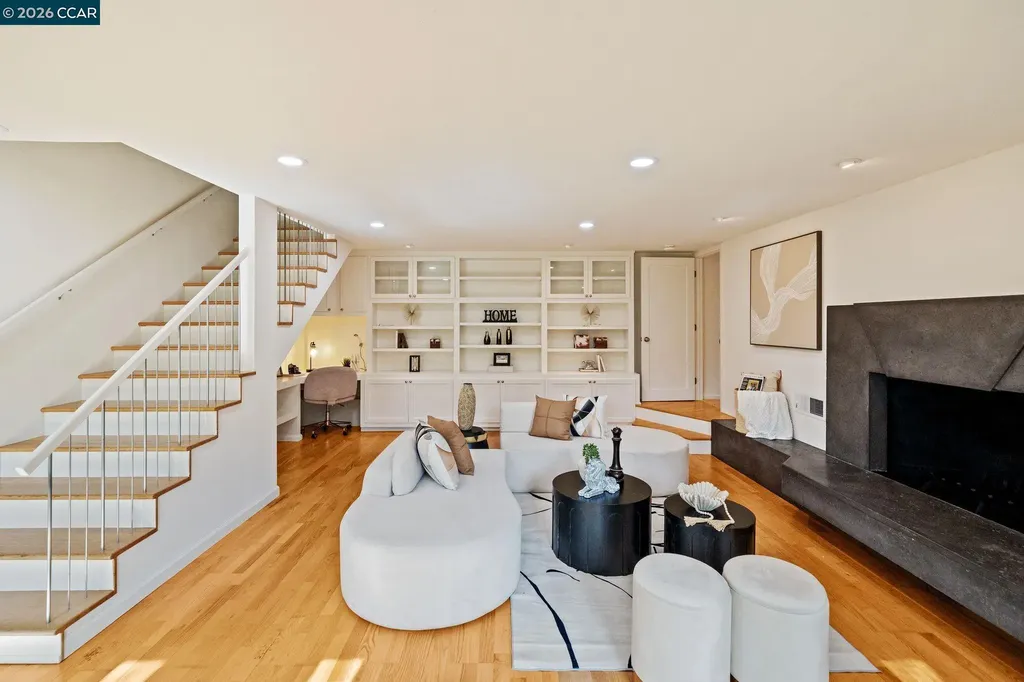 13 La Plaza Drive Orinda CA 94563