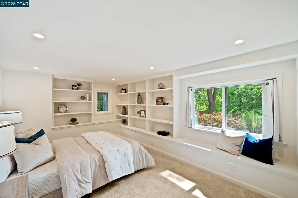 13 La Plaza Drive Orinda CA 94563