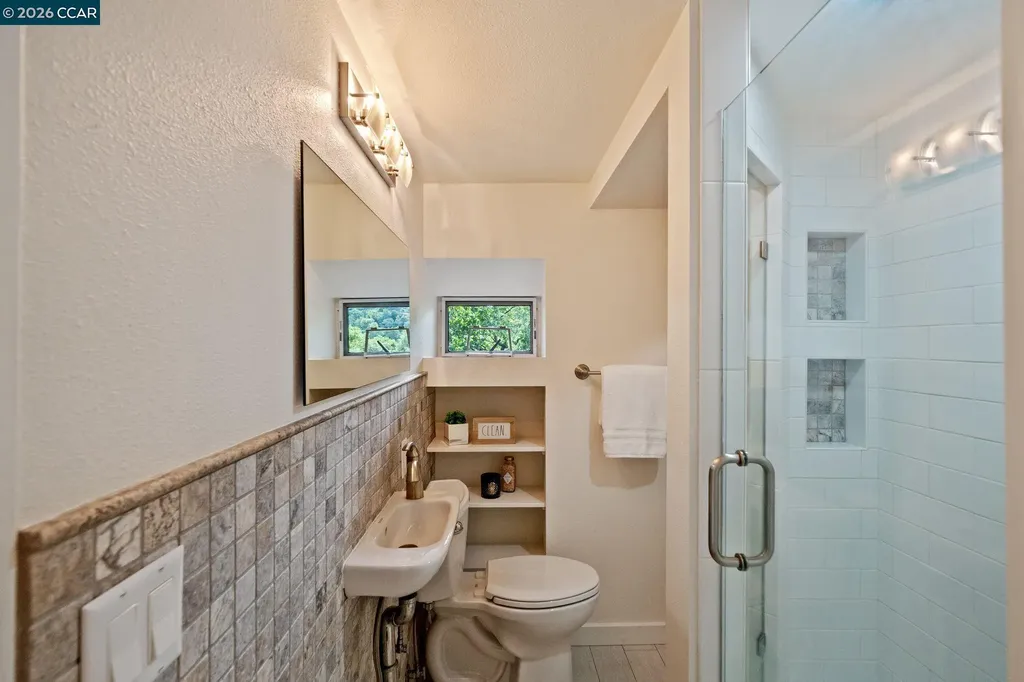 13 La Plaza Drive Orinda CA 94563
