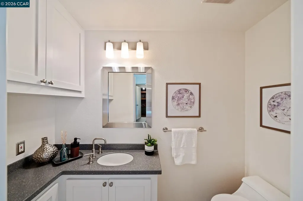 13 La Plaza Drive Orinda CA 94563