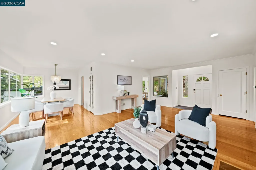 13 La Plaza Drive Orinda CA 94563