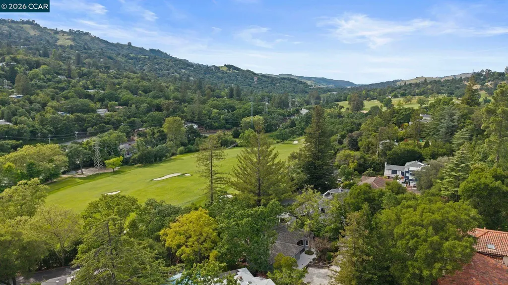 13 La Plaza Drive Orinda CA 94563