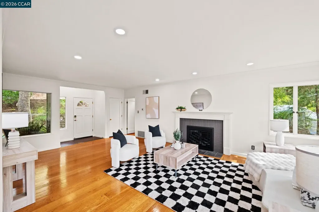 13 La Plaza Drive Orinda CA 94563