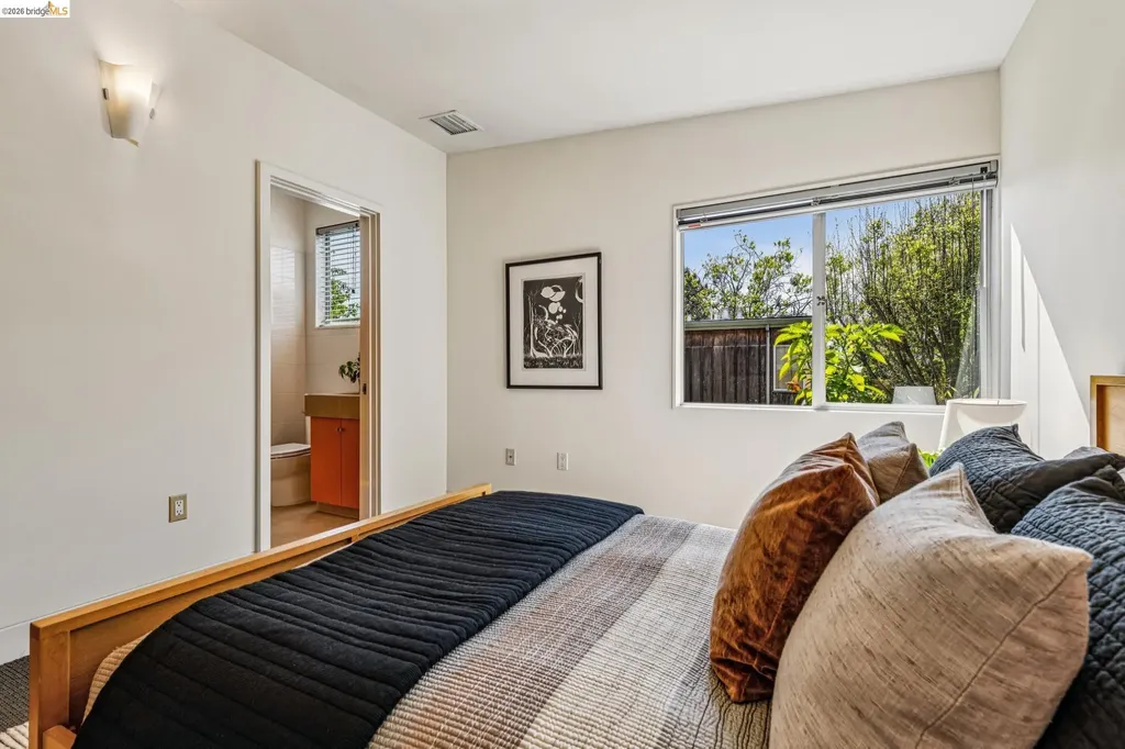 848 61st Street Oakland CA 94608